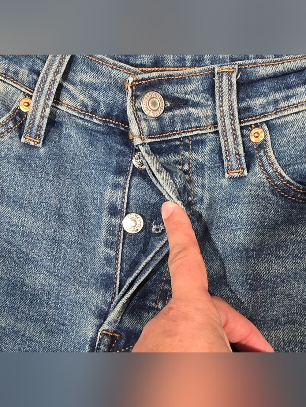 Levis Wedgie Straight Button Fly Jeans Size 29 - Picture 6 of 8